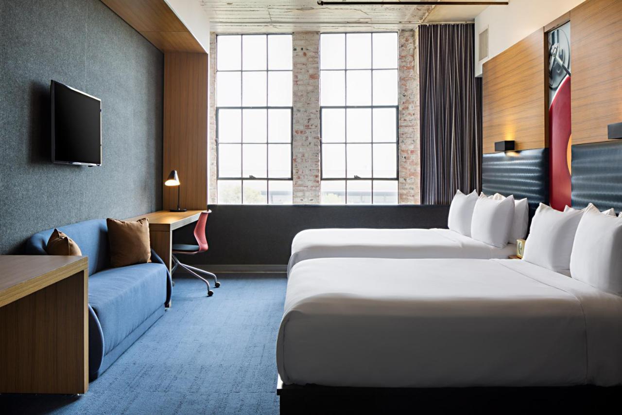Aloft Dallas Downtown Екстериор снимка