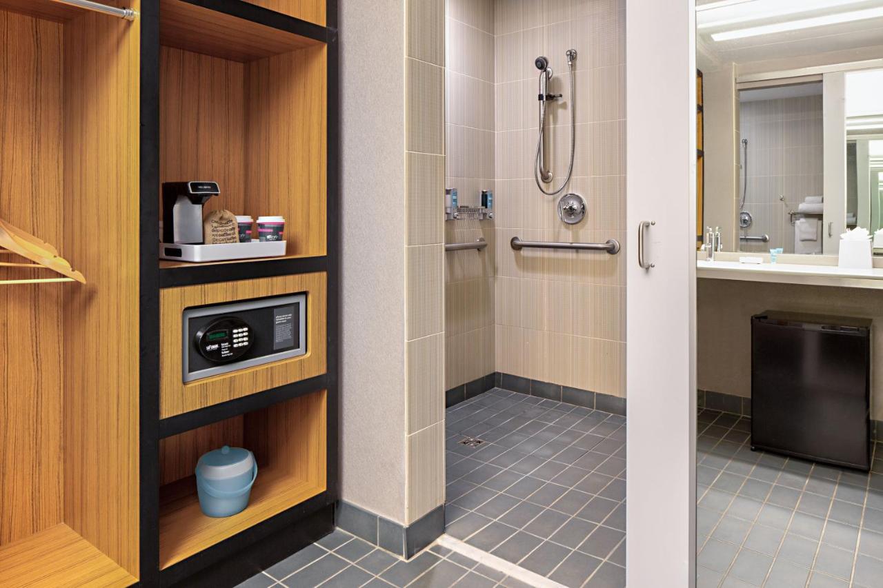 Aloft Dallas Downtown Екстериор снимка