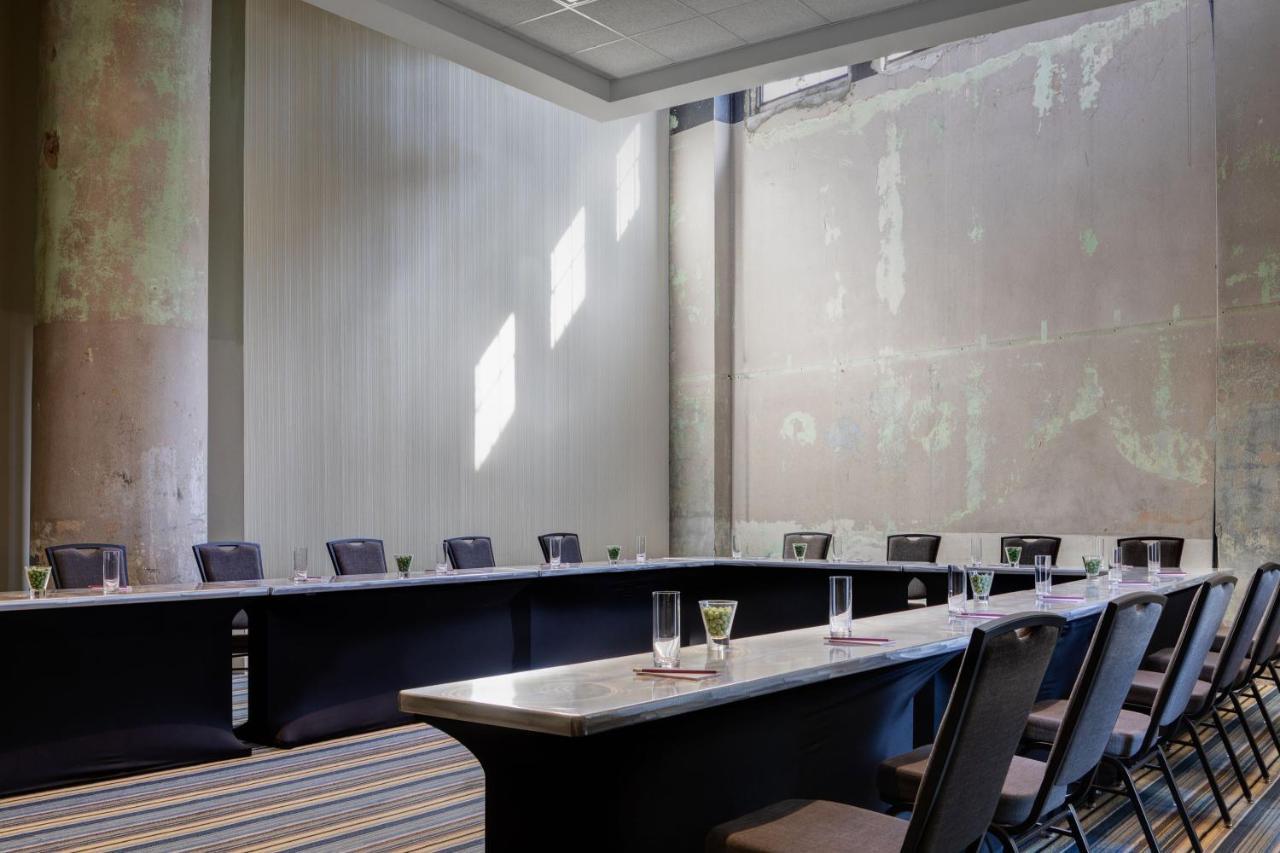 Aloft Dallas Downtown Екстериор снимка