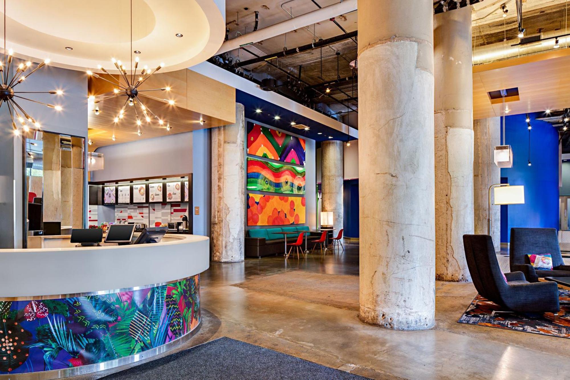 Aloft Dallas Downtown Екстериор снимка