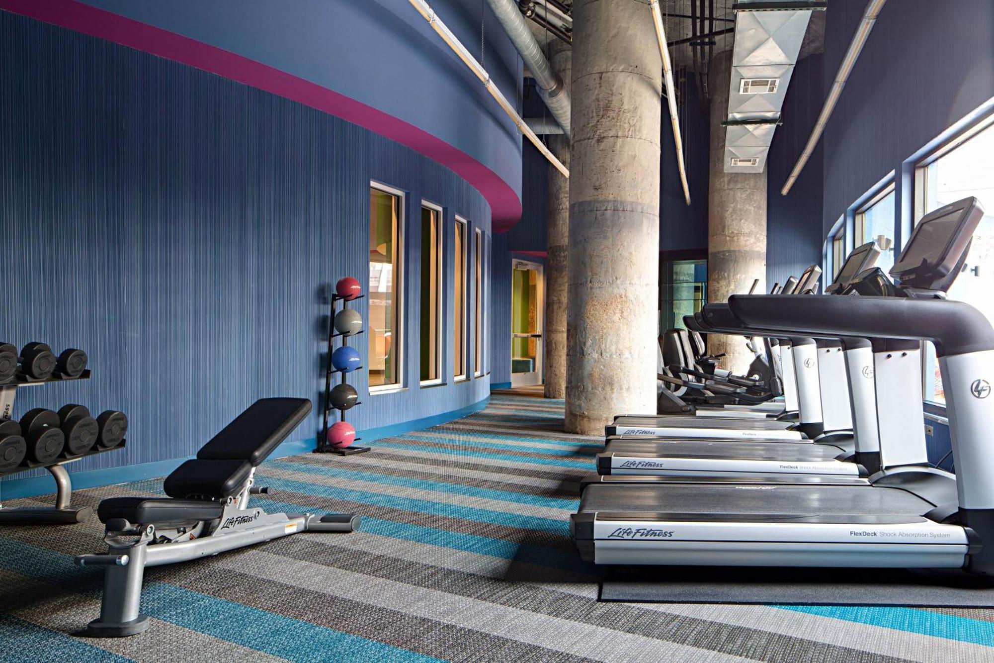 Aloft Dallas Downtown Екстериор снимка